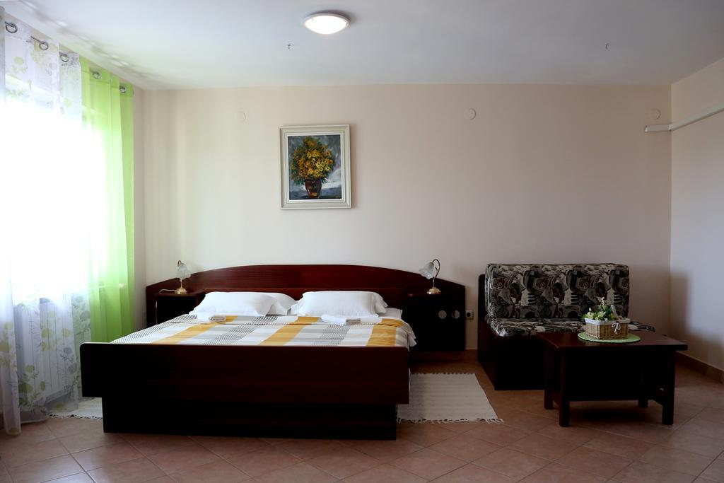 Apartments Max Vrsar Zewnętrze zdjęcie