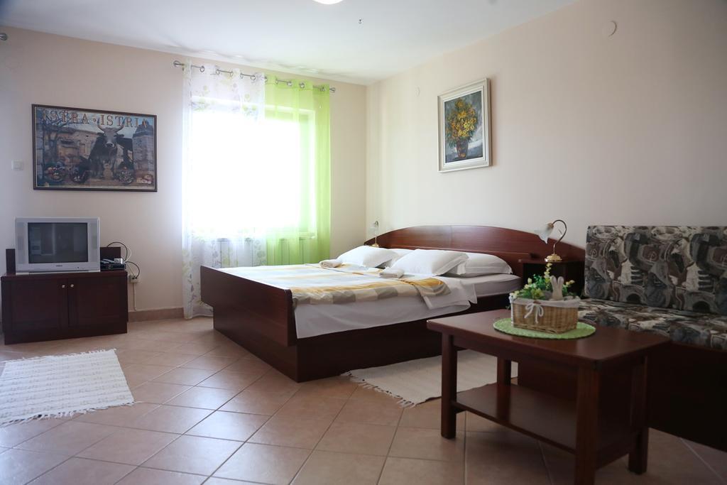 Apartments Max Vrsar Zewnętrze zdjęcie